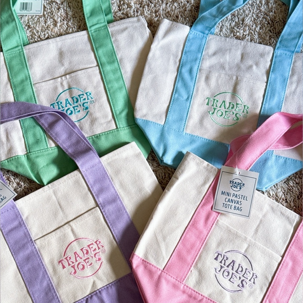 Trader Joe's Mini Pastel Canvas Tote Bags set of 4 limited edition